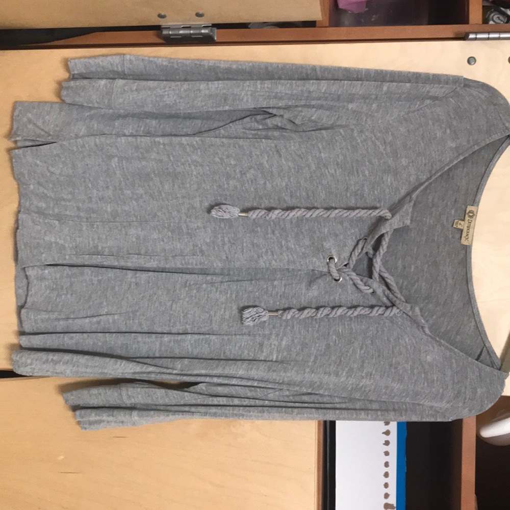 ADORABLE GREY DEMOCRACY TOP WITH TIE DETAIL